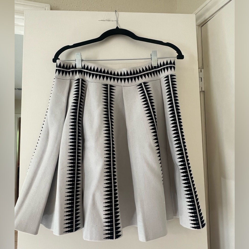 Express Black and White Geometric A-Line Skirt